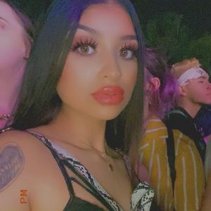 Meet your Posher, Reanna